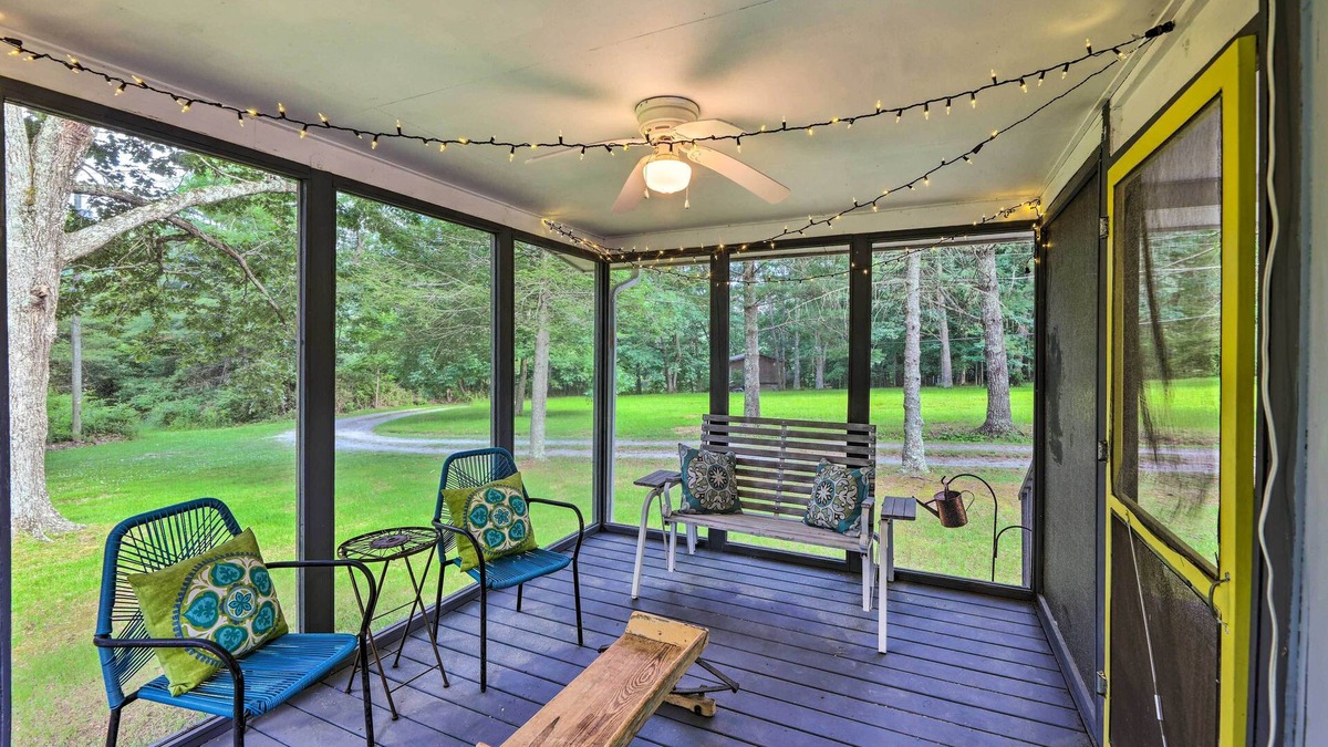 Seebert Cabin | Rustic Hideaway w/Fire Pit < 1 Mi to River!
