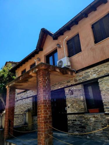Eleutheroupoli House | Rustic House