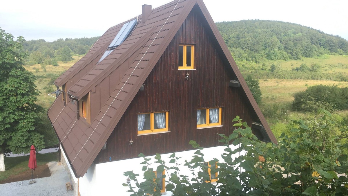 Prijeboj House | Rustic Inn River