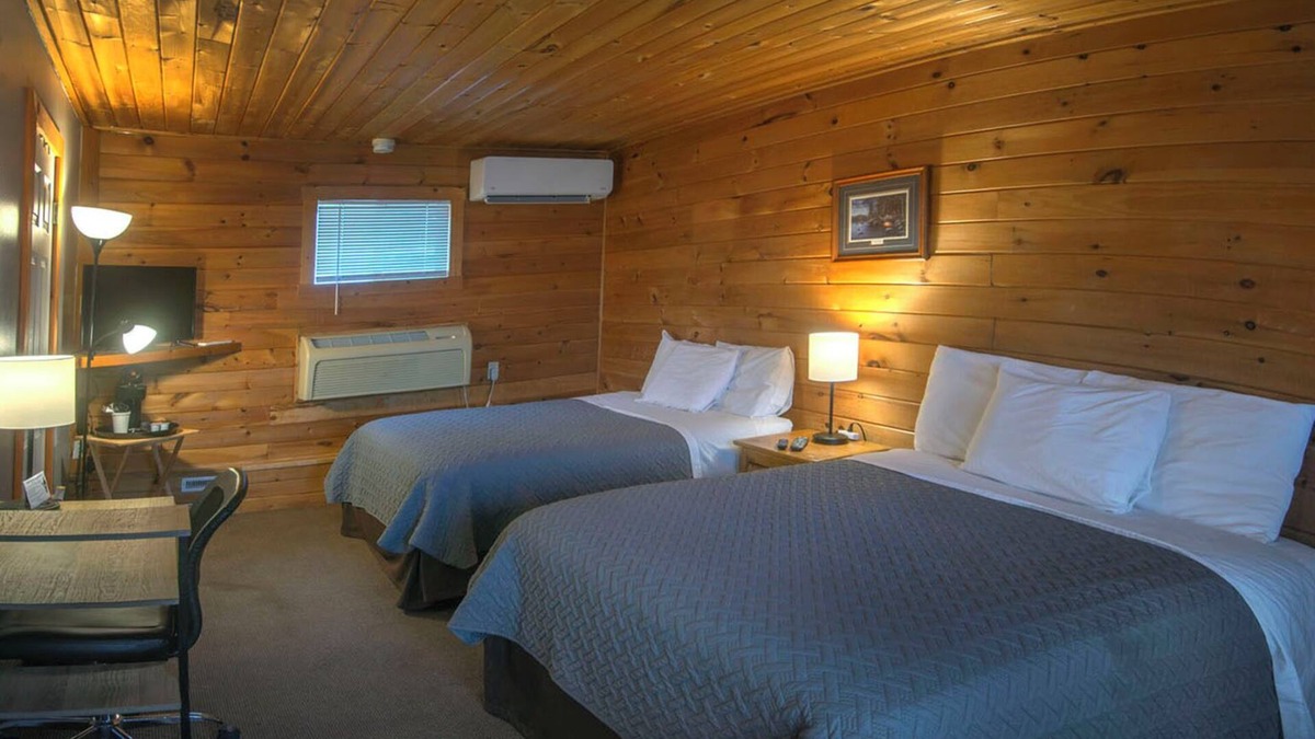 Park Rapids Hotel | Rustic Inn