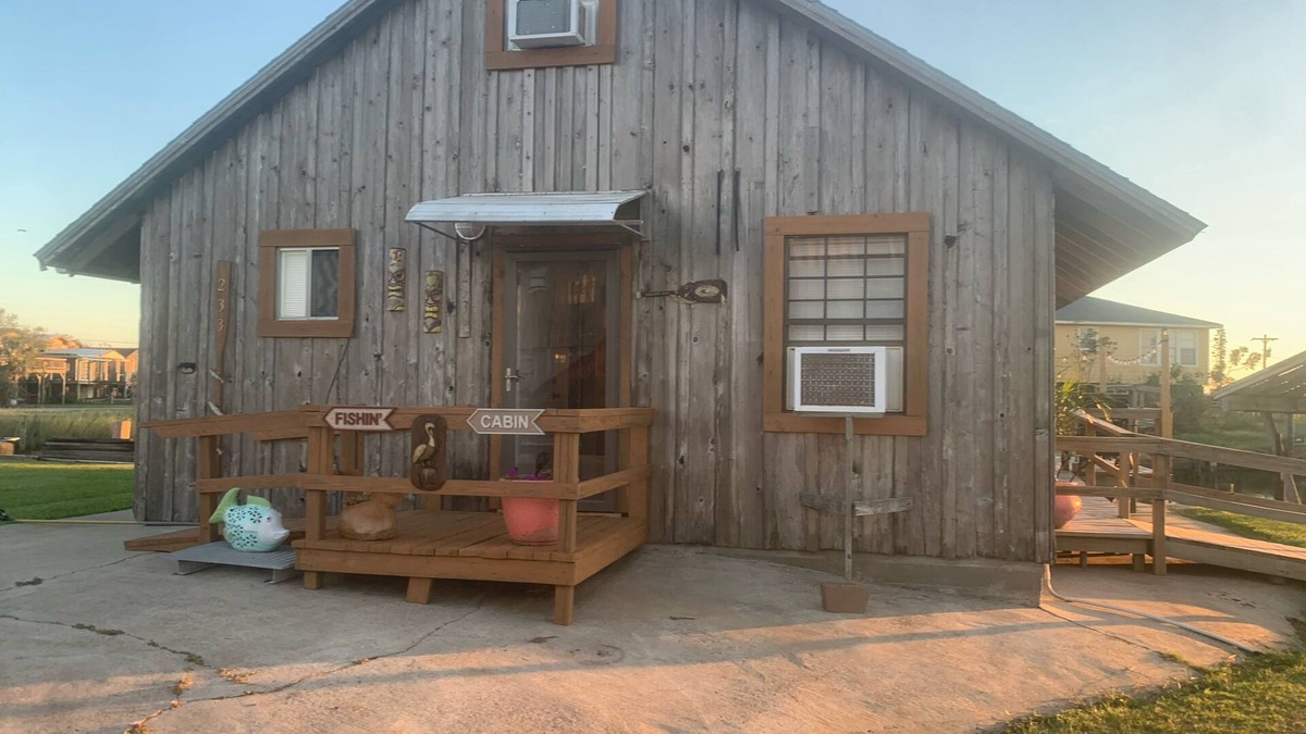 Brazoria Cabin | Rustic Island fishing cabin on canal to San Bernard River.
