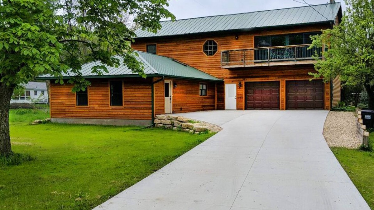 Edgerton House | Rustic Lake home Retreat