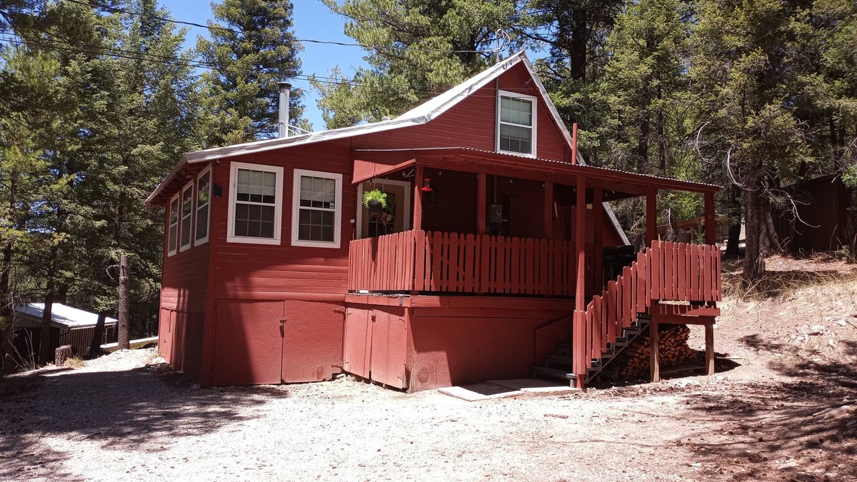 Cloudcroft Cabin | Rustic luxury away from it all