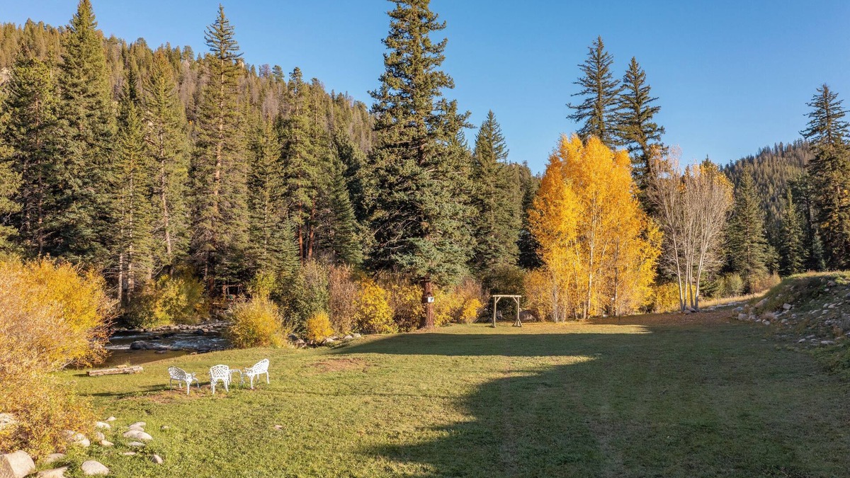 Almont House | Rustic Luxury Meets Nature: Cabins, Fishing & Mountain Adventures