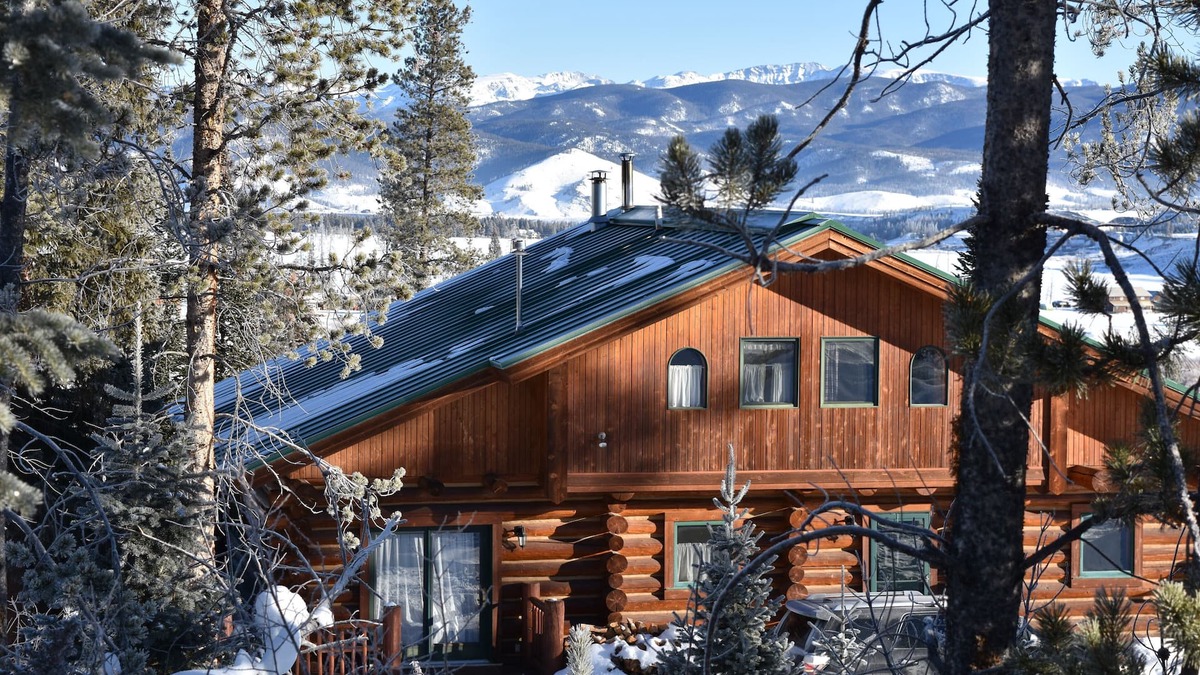 Granby Cabin | Rustic Luxury, Unobstructed Views of the Continental Divide, Isolated but close
