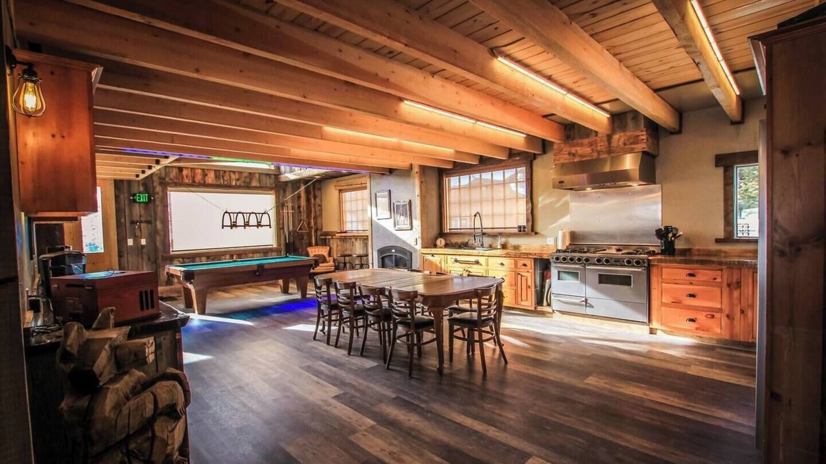 Dubois Apartment | Rustic Mountain Modern Retreat from vacant restaurant to cozy mountain lodge