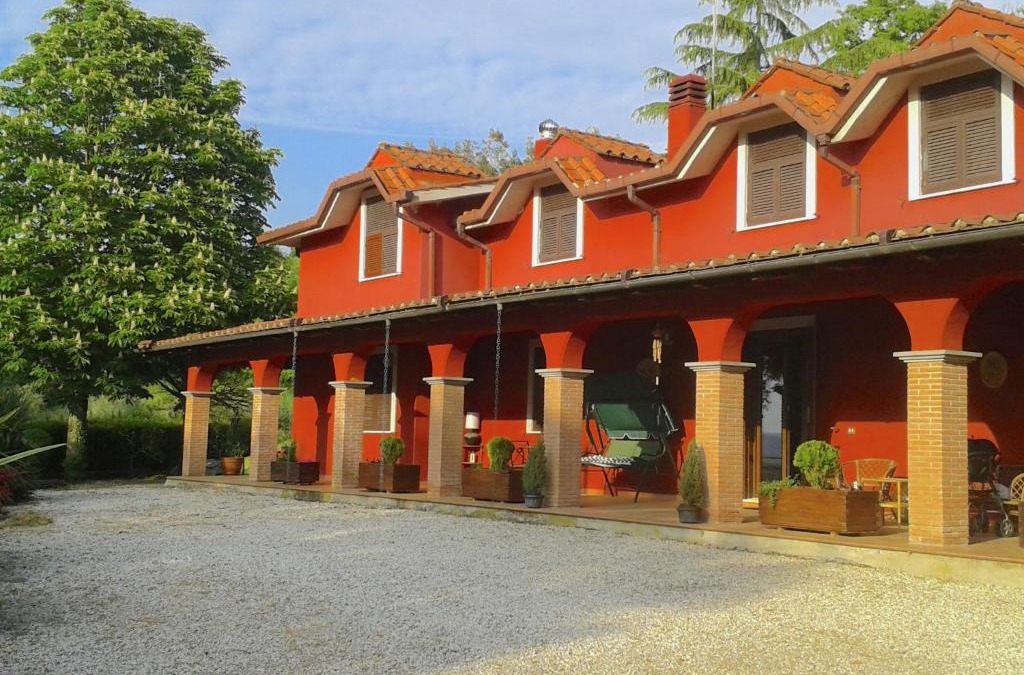 Quartaccio House | Rustic Pool Villa in Roman Countryside