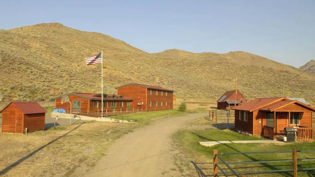 Blaine County Cottage | Rustic Ranch & Retreat property near Sun Valley. Perfect for large groups, fishing and hunting parties. Bring your toys! Close to Little Wood Reservoir, Craters of the Moon and Silver Creek Preserve.
