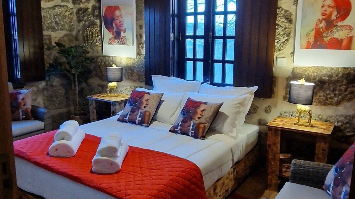 Tondela Bed & Breakfast | Rustic Retreat country house