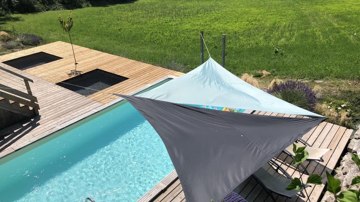 Montagrier Cottage | Rustic Retreat: Heated Private Pool, Large Terrace, Modern Amenities in Dordogne