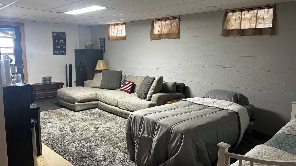 Meeker Apartment | Rustic Riverfront Studio on the White River & OHV trail outside of Meeker w/WiFi