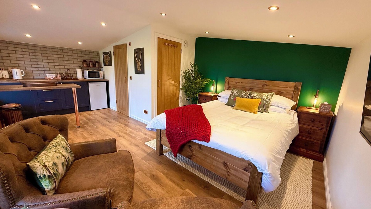 Kirkmichael Cabin | Rustic Roost: Countryside, Warm Cabin w/Countryside Views & King Bed
