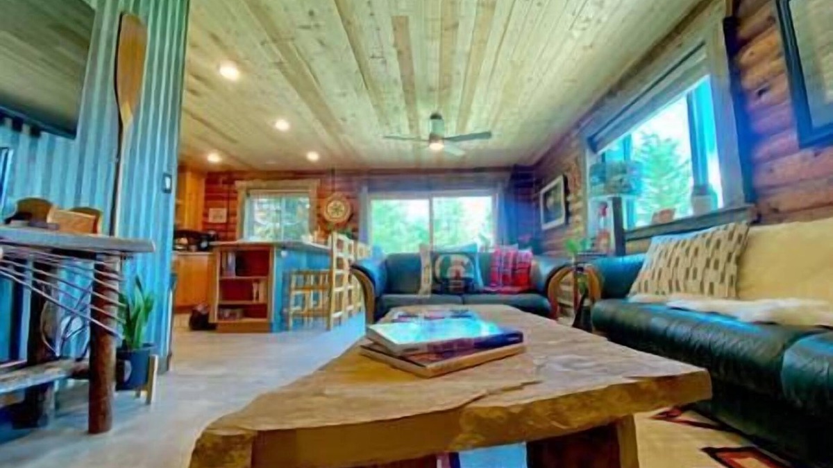 Ashton Cabin | Rustic Trails (EV, eco, wheelchair & pet friendly), Rustic Trails (EV, eco, wheelchair & pet friendl