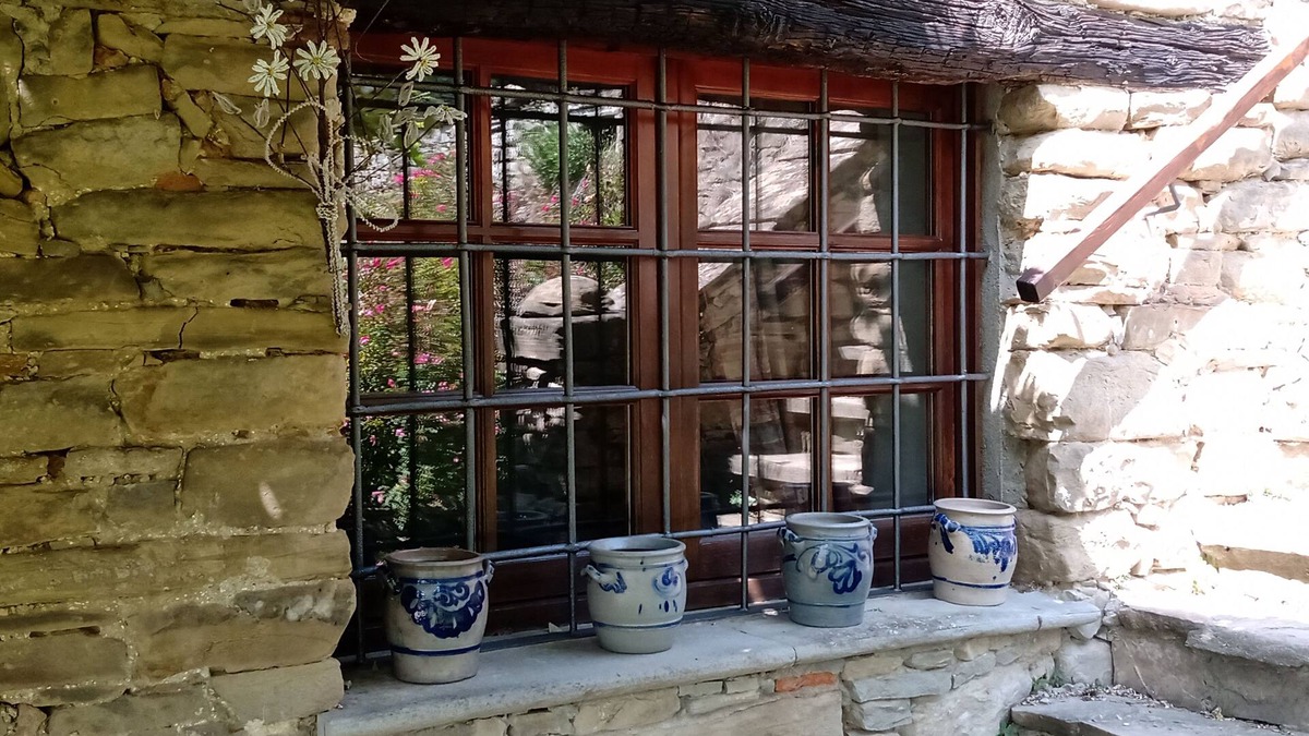 Ponti Other | Rustikales Geräumiges Zimmer