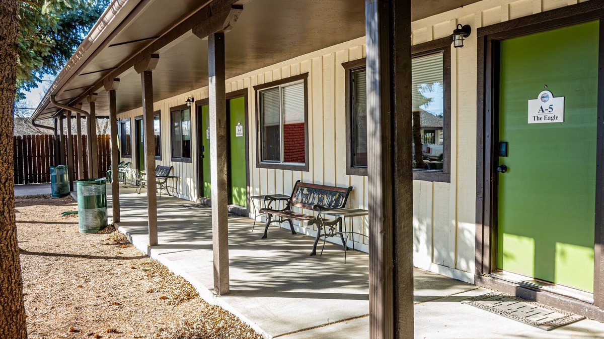 Overgaard Hotel | Rusty Buck Inn