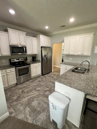 Wynnehaven Beach House | RV Ready 3BR 2BA Home Near Navarre and Destin