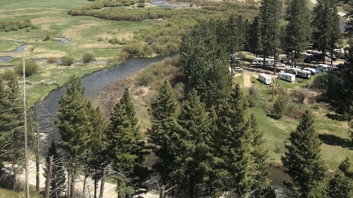 Ravalli County RV Rental | RV Spot #2 , 50 amp pull through , up to 65 feet