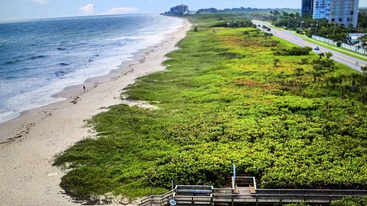 Fort Pierce Shores House | RV with Lot Cul de Sac w PRIVATE BEACH!