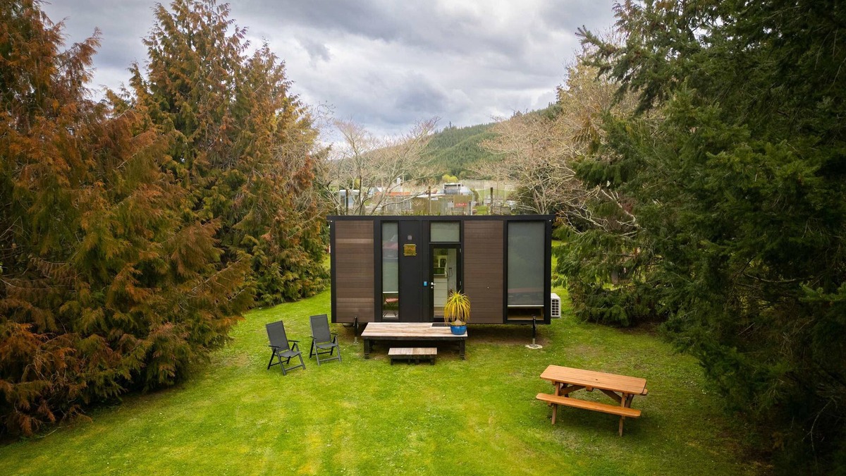 Woodstock House | Ryans Ranch by Tiny Away