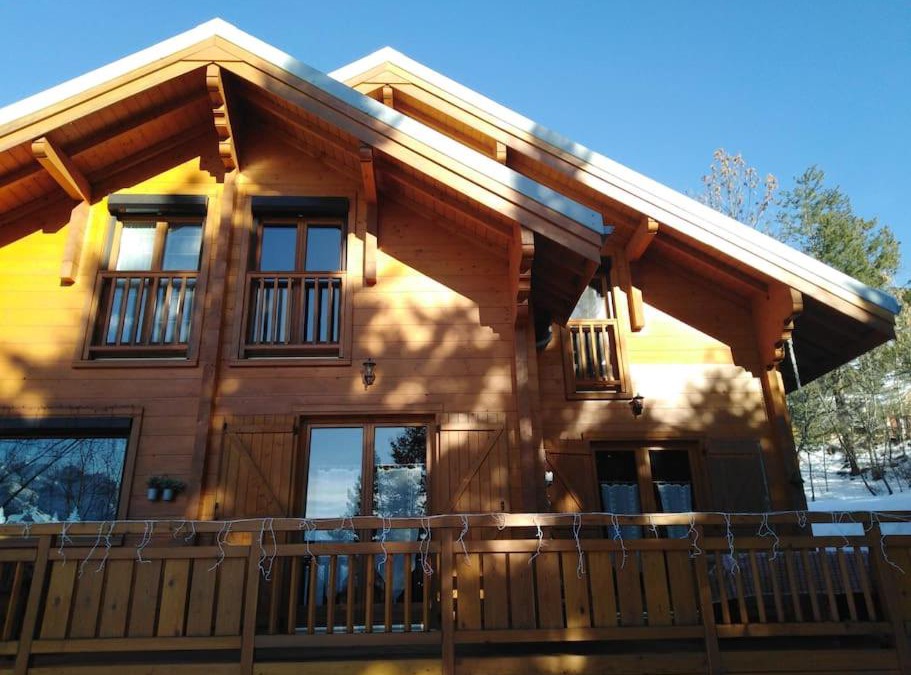 Briancon Ski Chalet | Séjour en famille dans un chalet cosy!