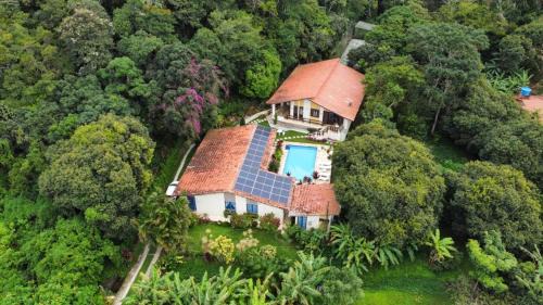 Guaramiranga House | Sítio Guaramiranga para 10 pessoas com fácil acesso