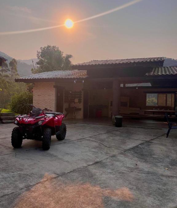 Camboriu House | Sítio LuMa - Rodeado de natureza e cachoeira particular