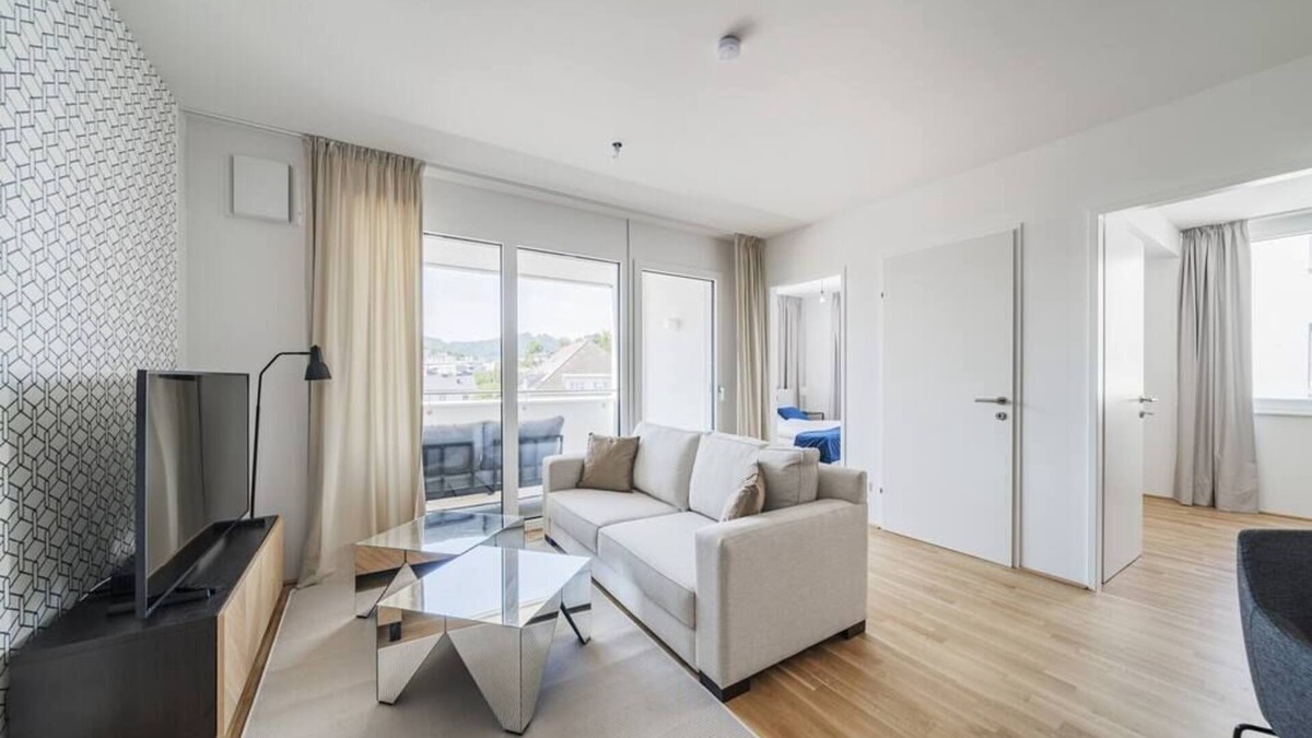 Gmunden Apartment | S.a.p.p.h.i.r.e |stylish 3 BR AP with balcony