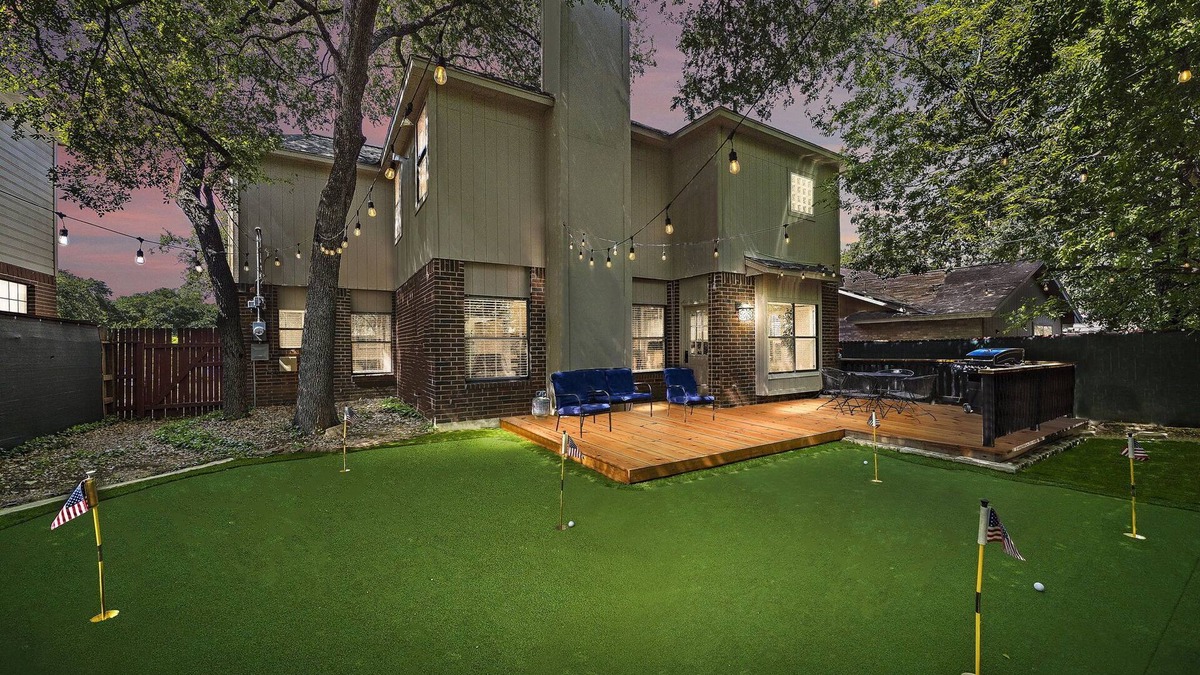 North San Antonio - SAT House | SA Golf Home Nr Six Flags | Wi-Fi | BBQ | Games