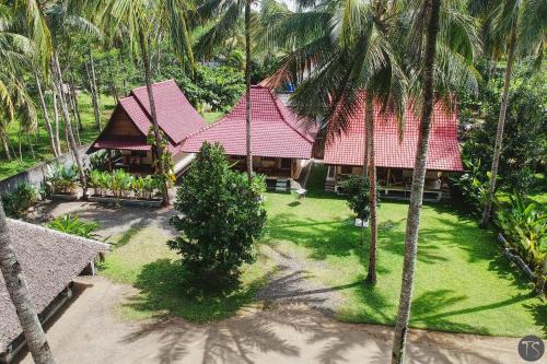 Batu Karas House | Sadati Home Stay
