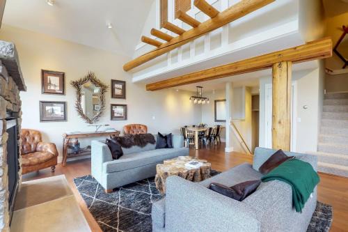 Saddle Ridge House | Saddle Ridge A5