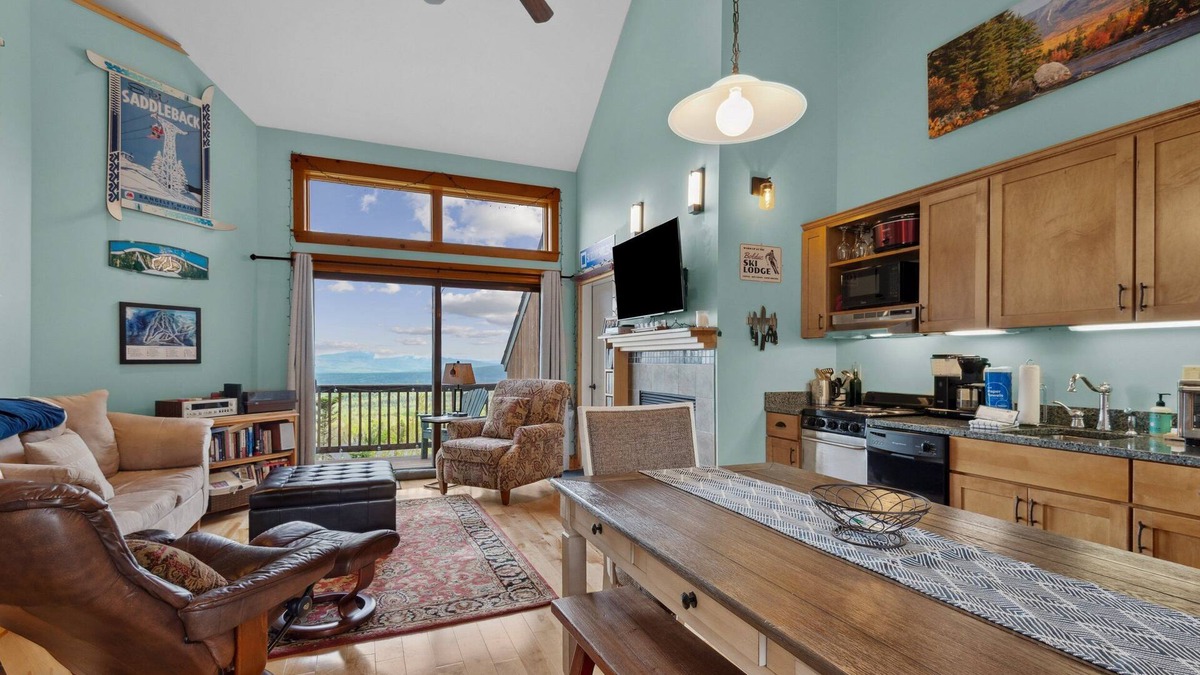 Rangeley Condo | Saddleback | South Branch 13-3 | ski in/ski out