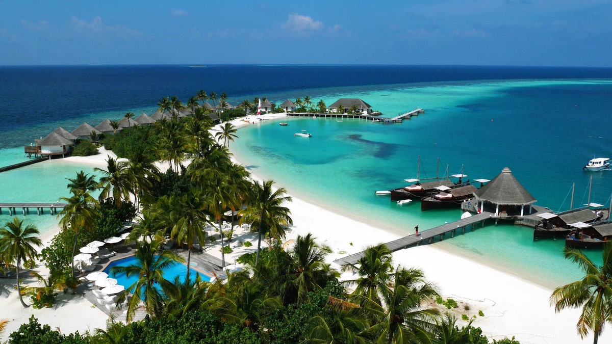 Mushimasgali Resort | Safari Island Resort
