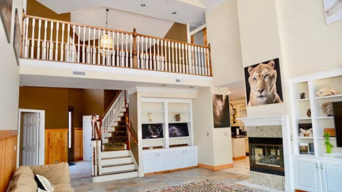 Socastee Condo | Safari Manor - 5 bedroom, 4 bath waterfront home