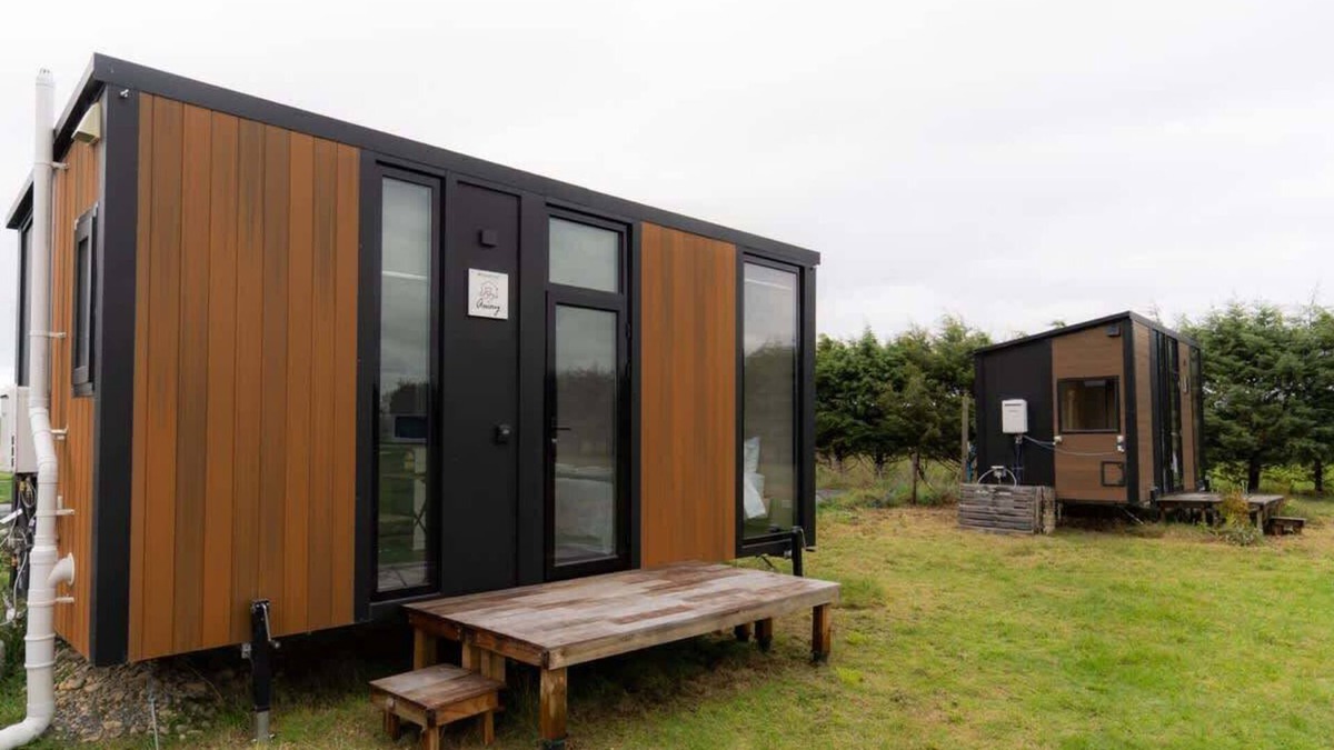 West Eyreton House | Saffrondreams Farmstay by Tiny Away