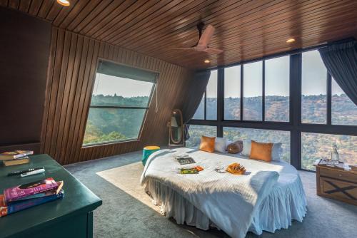 Mahabaleshwar Villa | SaffronStays A Vantage, Panchgani - A Pyramid Shaped Unique Luxury Villa With Infinity Valley Views