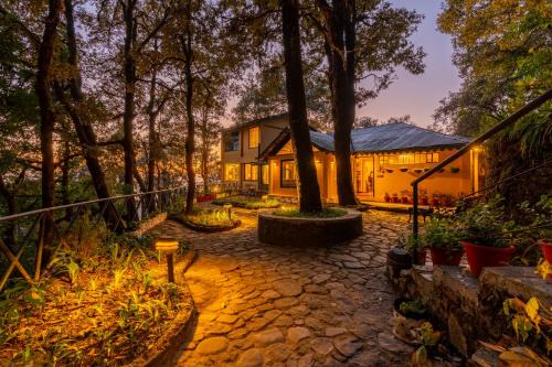 Landour Villa | SaffronStays Charming Cottage,Landour