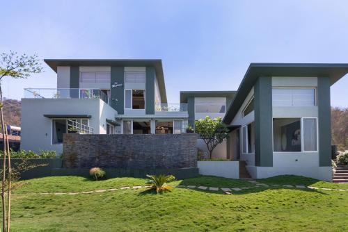 Alibaug Villa | SaffronStays Infinity and Beyond