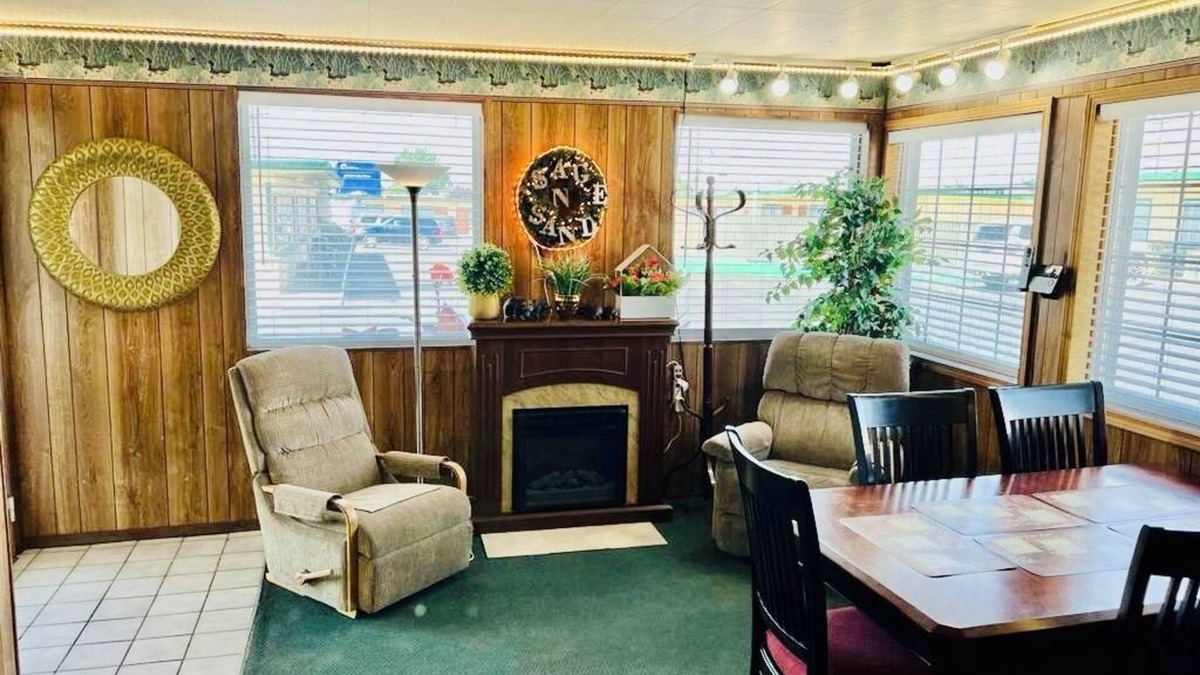 Moses Lake Hotel | Sage N Sand Motel
