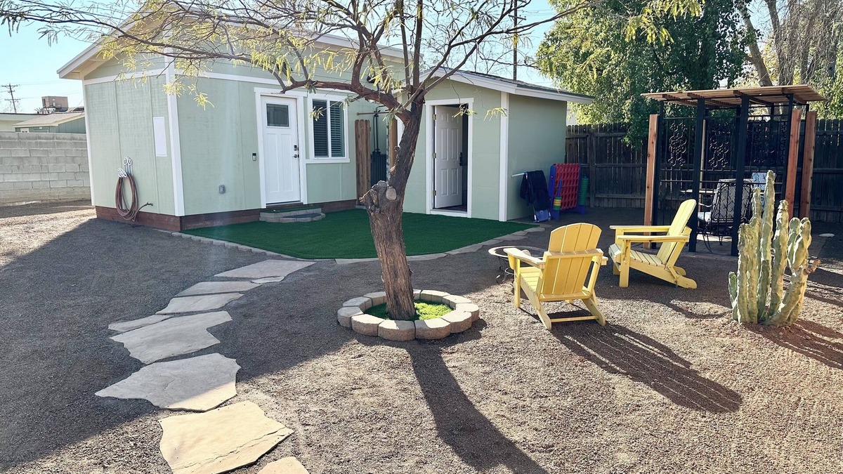 Alhambra House | Sage Sanctuary off Camelback
