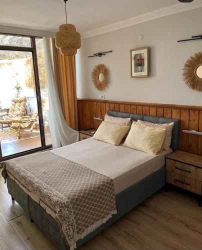 Cinarcik House | sahil pansiyon