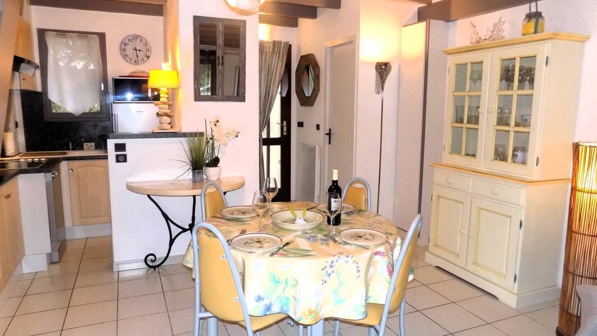 Saint-Georges-de-Didonne Apartment | Saint Georges de Didonne - MAGNIFICENT VILLA in RESIDENCE with terrace