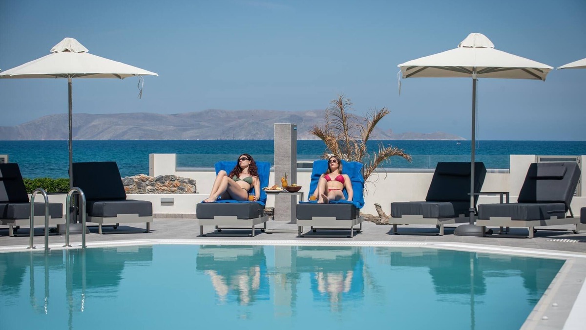 Gournai Hotel | Saint George Gournes Bay