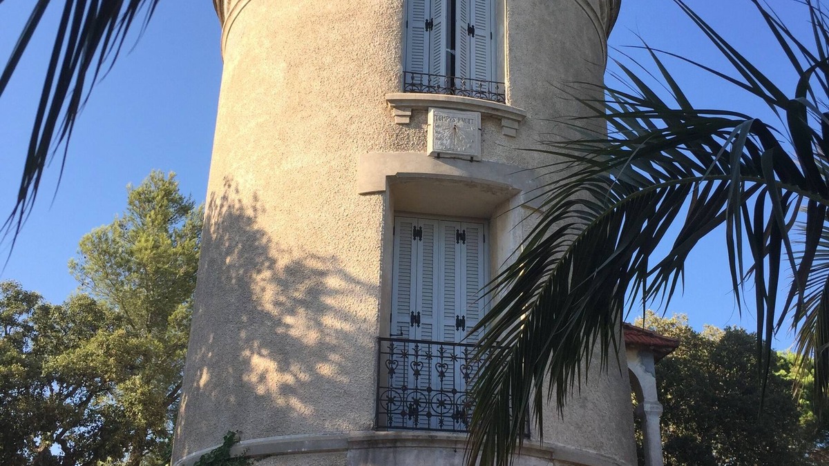 Sainte-Maxime City Centre House | Sainte Maxime: Mansion - STE MAXIME