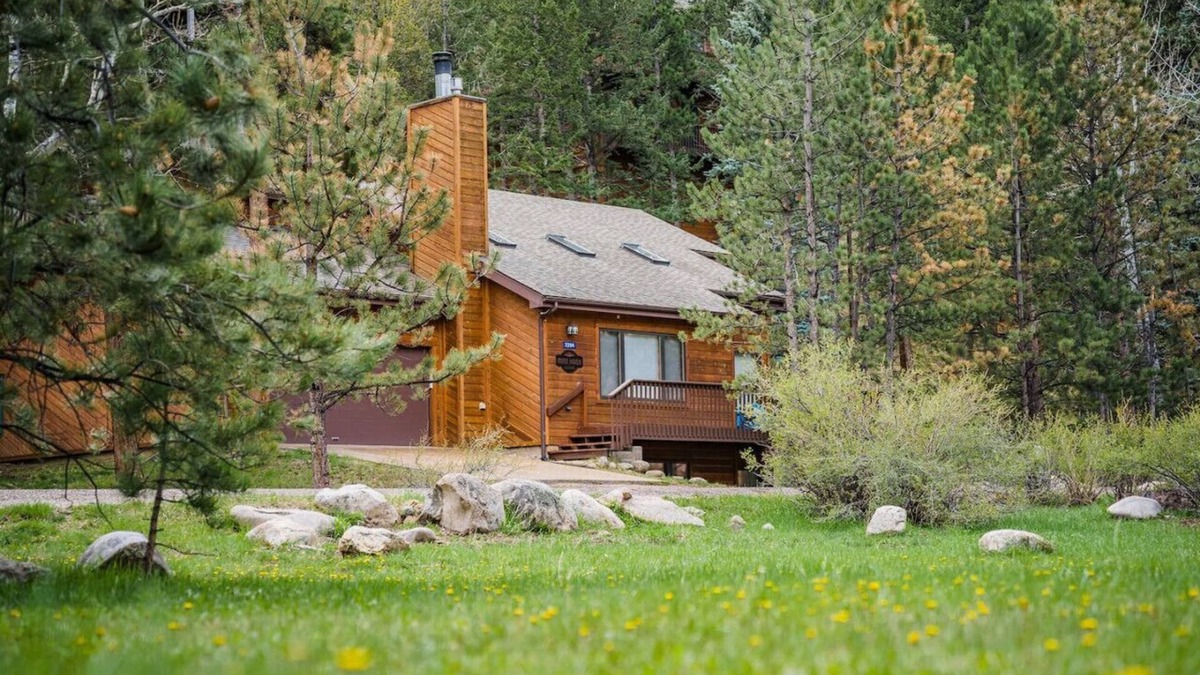 Aspen Brook Apartment | SALE! Loaded! Fireplaces, Pool Table, Nat`l Park