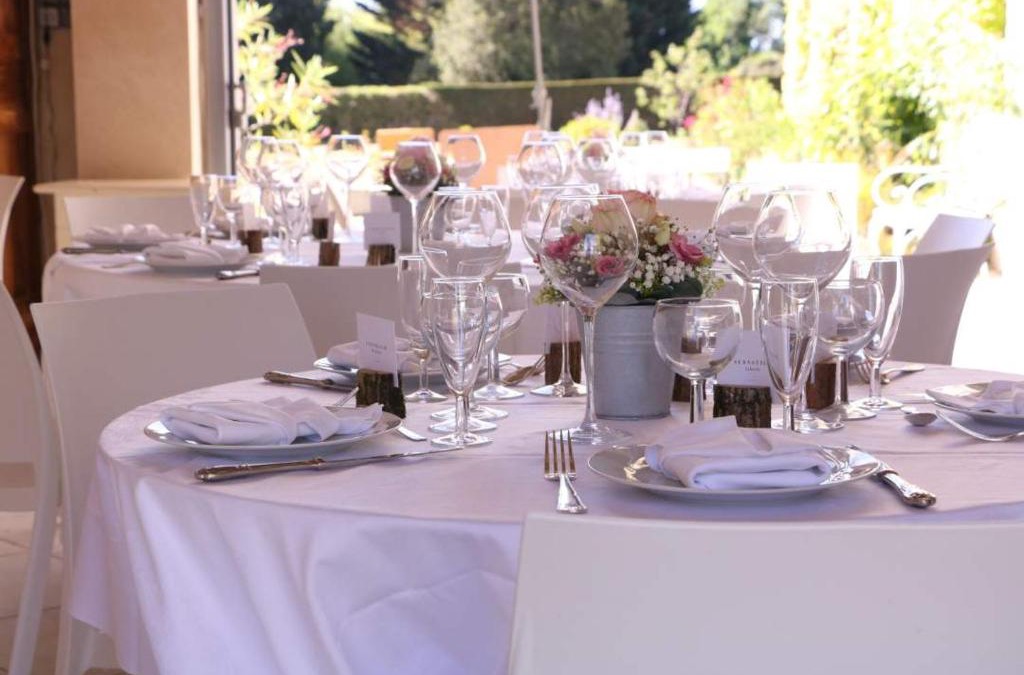 Rouffignac Villa | Salle de réception et hébergements