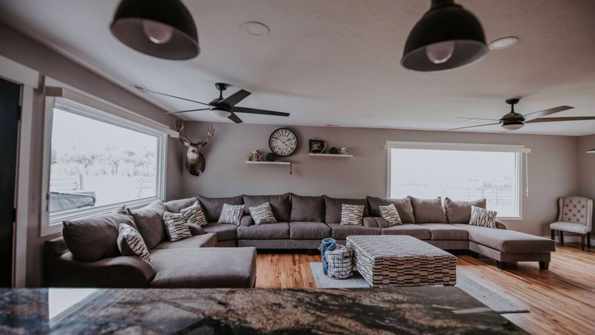 Salmon Other | Salmon Gathering Place sleeps 35 + perfect for reunions.retreats.events