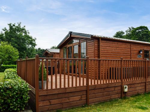 Dollar House | Salmon-Leap Lodge