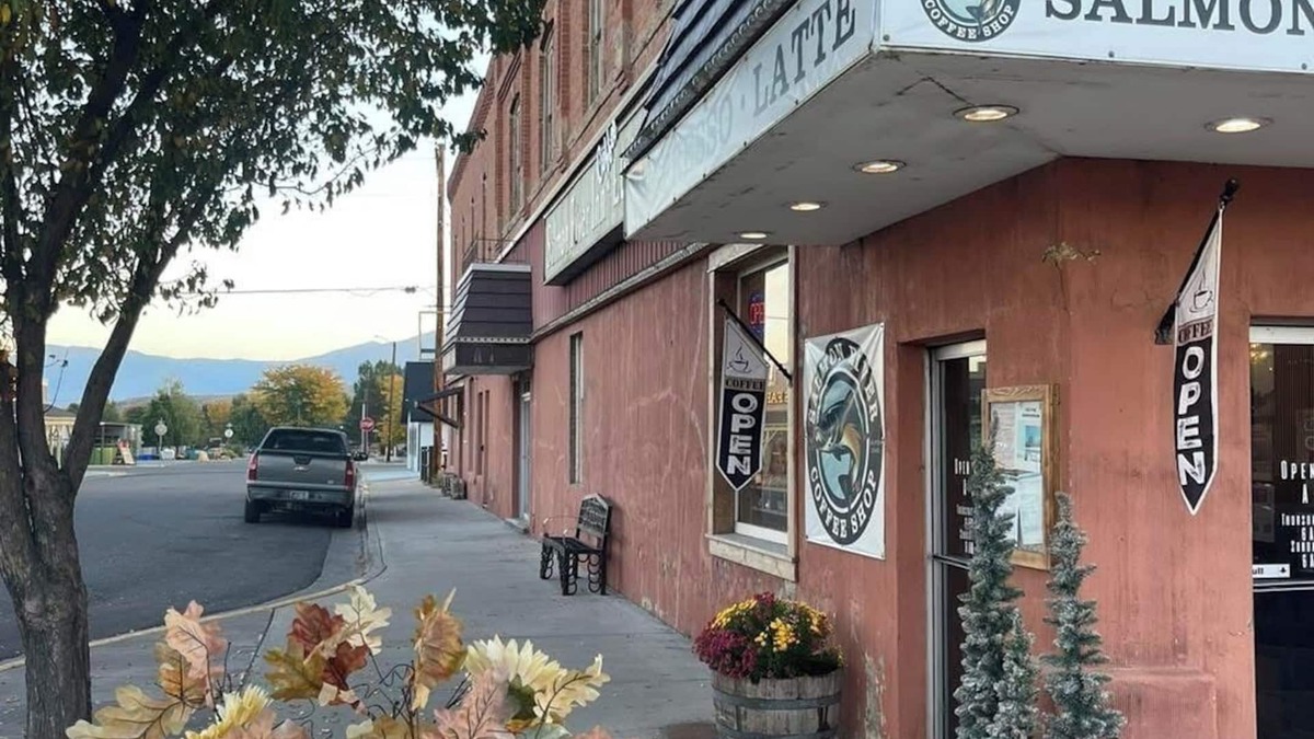 Salmon Hotel | Salmon River Inn