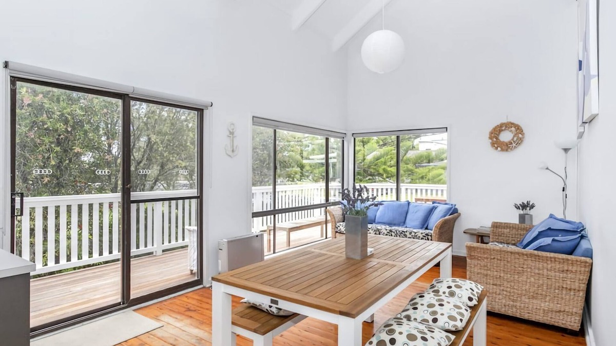 Mollymook Beach House | Salt And Pepper in Mollymook