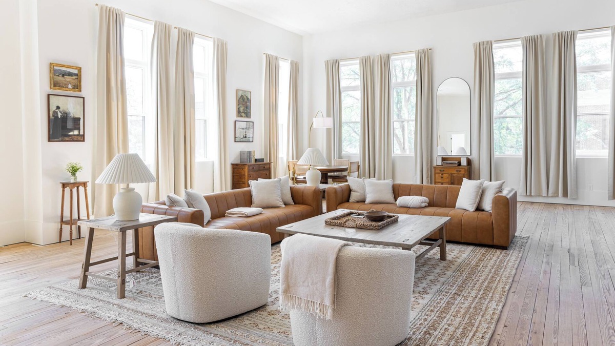 Ashland Apartment | Salt Creek Atelier, a luxuriously cozy loft in downtown Ashland NE.